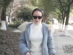 AI 眼镜成助盲神器，失明 20 年姑娘实现独立出行